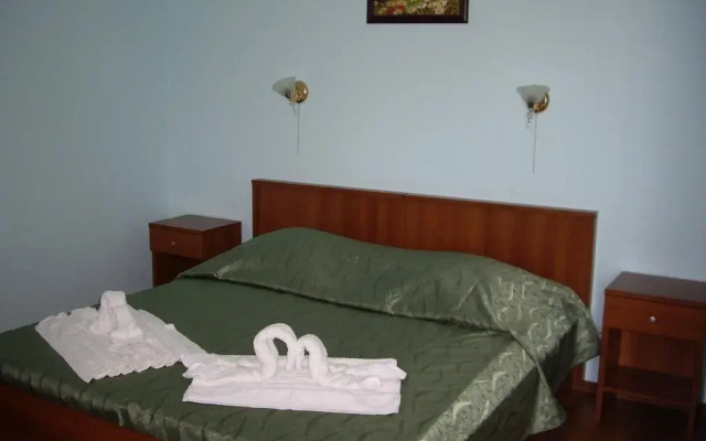 Отель Солнечный