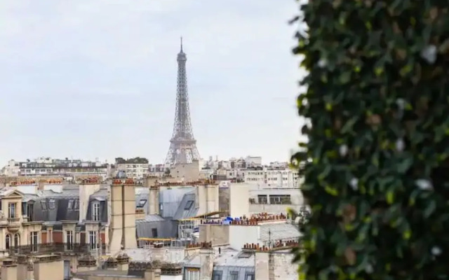 Apartment special location Tower Eiffel