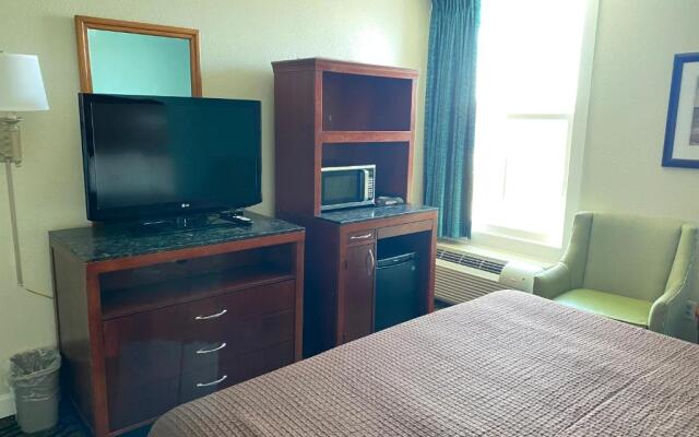 Ocean Sands Beach Boutique Inn - Stay At the Beach