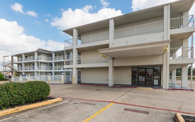 OYO Hotel Houston/Humble - IAH Airport / HWY 59