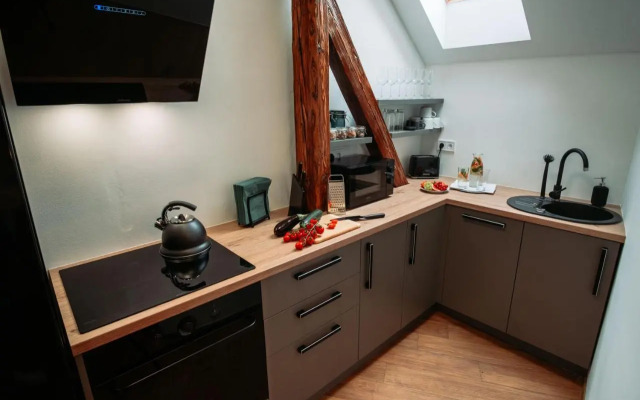 Luxury Oasis, Sauna, AC and Free Parking