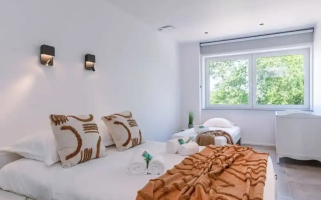 Beautiful High Quality Duplex Apartment