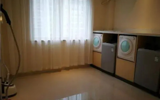 City Comfort Inn Hotel (Wuzhou Sanlong Avenue Government Affairs Center)