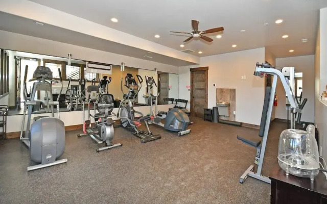 Blackstone Overlook 312 2 Bedroom Condo