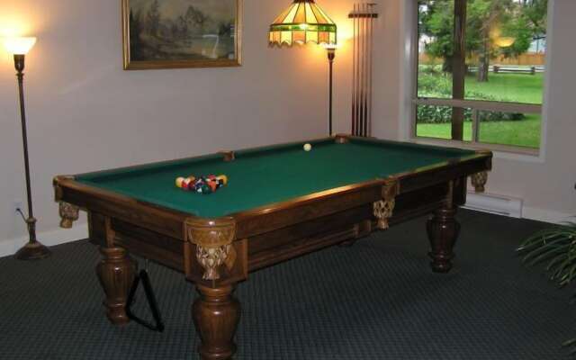 Cedar Wood Lodge B&B