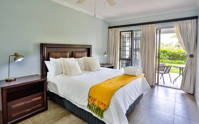 49 LaPirogue - Families only