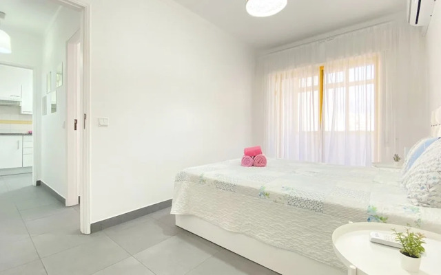 WOW Frente Praia II T2 HsR Quarteira