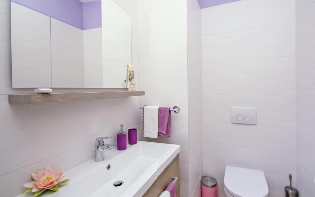 Nice Home in Malinska With Wifi and 5 Bedrooms