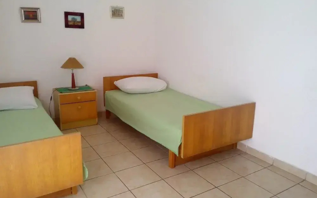 Luce - With Parking - A5