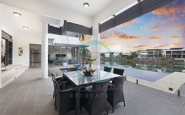 ZENLUX INFINITY - 4BR with Private Pool