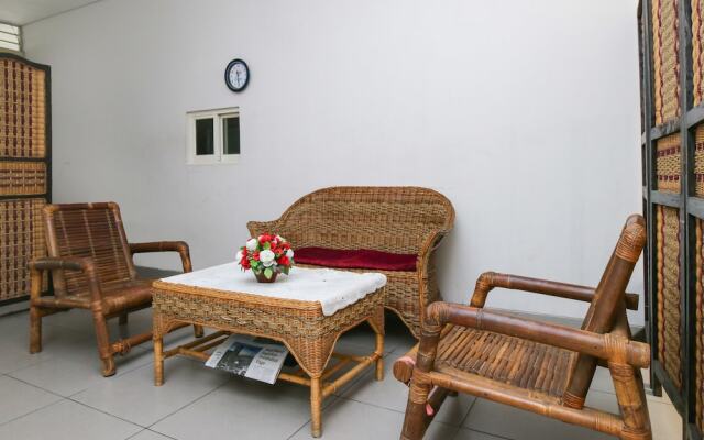 Airy Darmo Kanwa 18 Surabaya