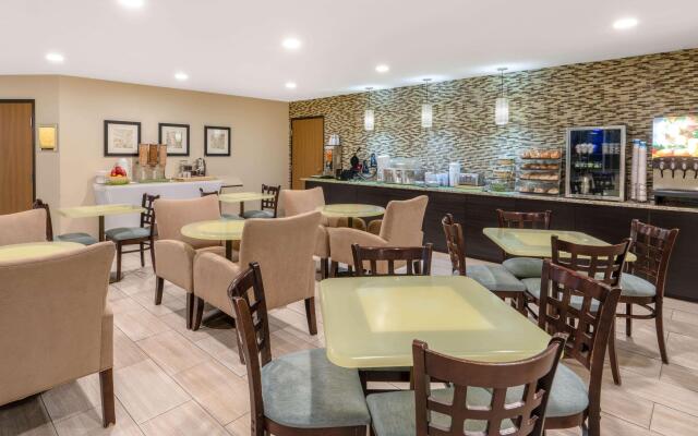 La Quinta Inn & Suites by Wyndham Castle Rock