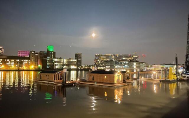 Wikkelboat Nr4 at Floating Rotterdam Rijnhaven