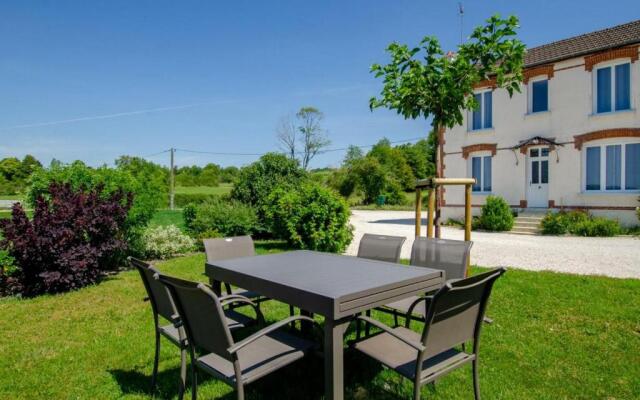 Gîte Bar-sur-Aube, 4 pièces, 6 personnes - FR-1-543-152