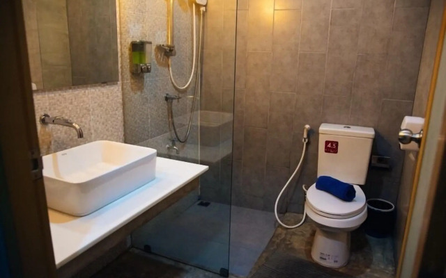 Journey Hostel Suratthani