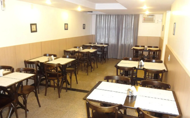 Hotel Diplomat by Bsb Inn