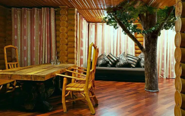 Пушкинский дворик