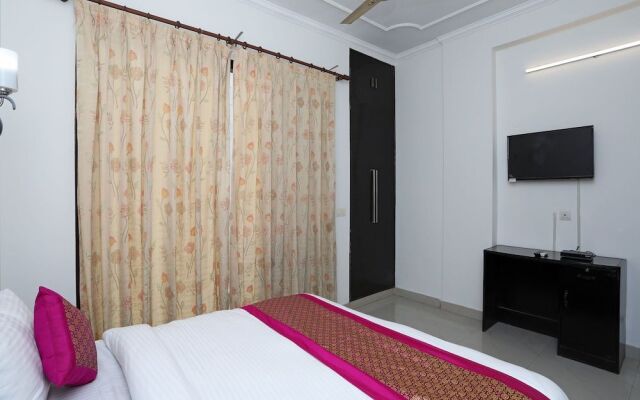 OYO 15130 Cape Jasmine Regency