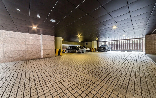 Guangming Cherbourg Hotel