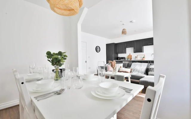 Spacious Apartments with Private Parking