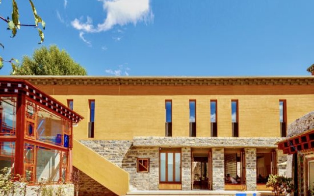 Litang Waiting for the Wind to Vacation (Letong Ancient Town Qianhu  Village Store) – Exterior – Litang