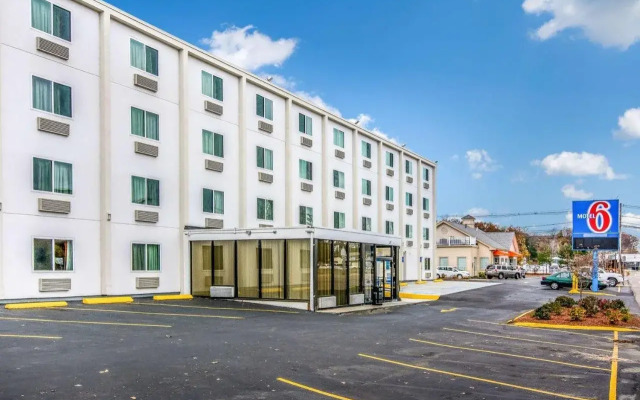 Motel 6 Framingham, MA - Boston West
