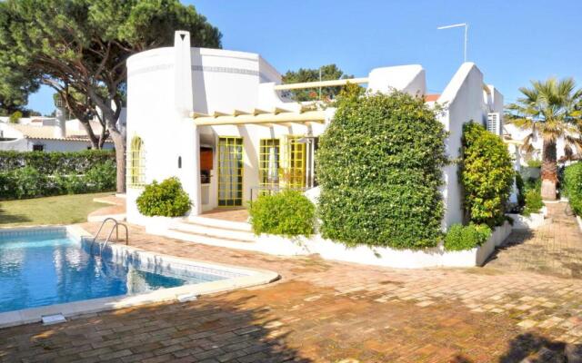 Located on a Quiet Cul-de-sac, Just Within 1 Mile From the Centre of Vilamoura