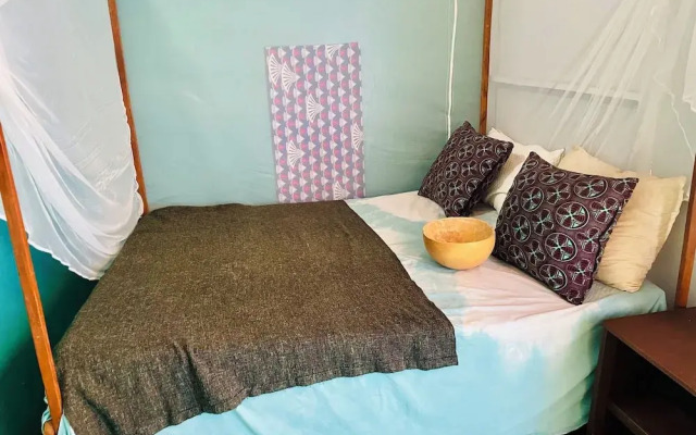 Fadidi House