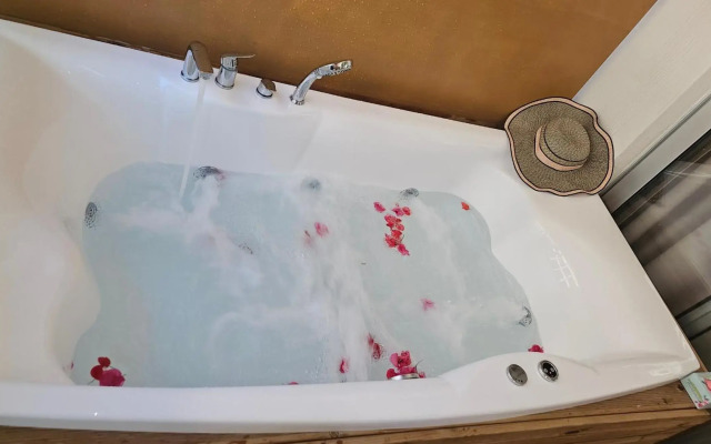 Atlantis Boutique City Hotel