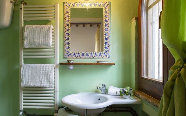 B&B With Pool and View of Assisi