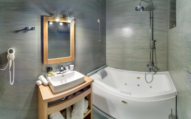 Haones Suites