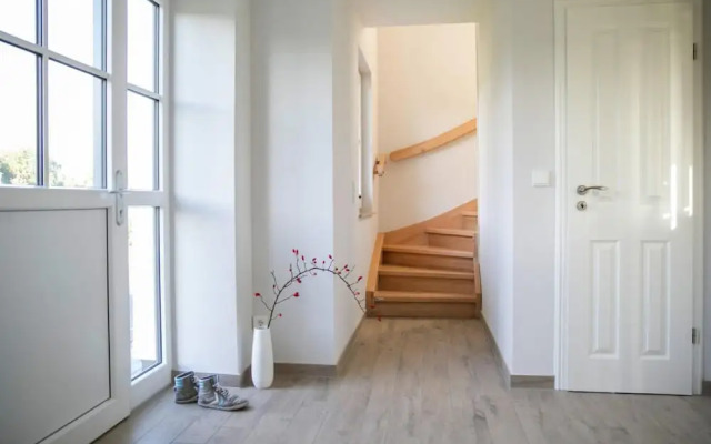 Luxus Reetdachhaus in Fuhlendorf mit Sauna