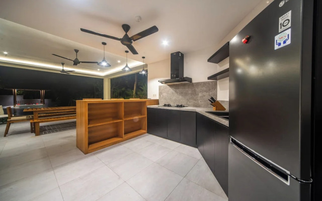 Luxury 4 Bedroom Bella Vista Villa