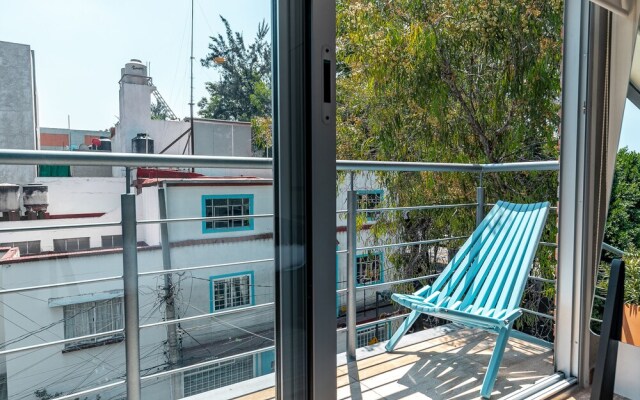 Beautiful apt. w/balcony near La Condesa