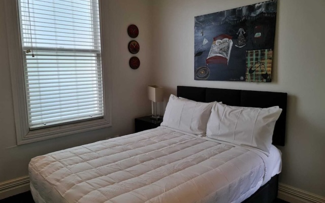 U Suites Hataitai - Gorgeous Classic Wellington Two Story Villa – Guest Rooms – Wellington