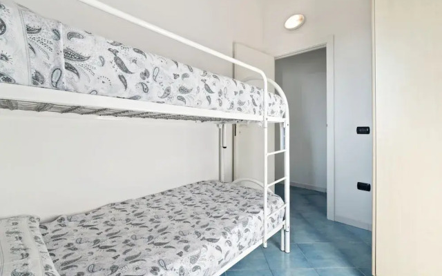 Quaint Apartment in Policastro Bussentino near Sea