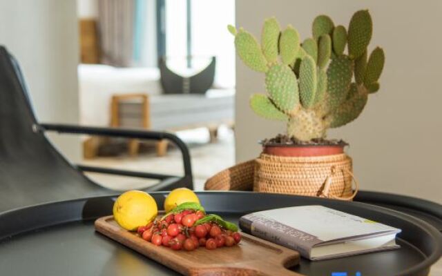 Xingyi Yunqi No.1 Inn (Xia Nahui Branch, Wanfenglin Scenic Area)