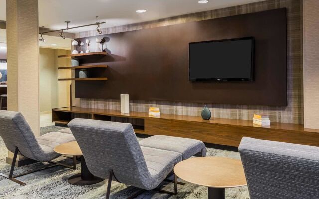 Courtyard By Marriott Danbury