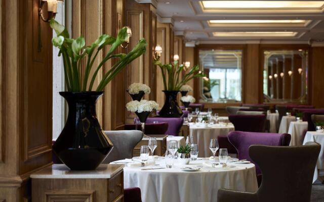 NJV Athens Plaza Hotel