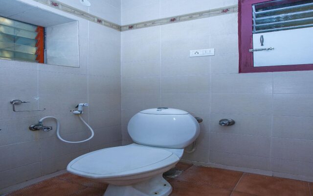New Aishwarya Comforts By OYO Rooms