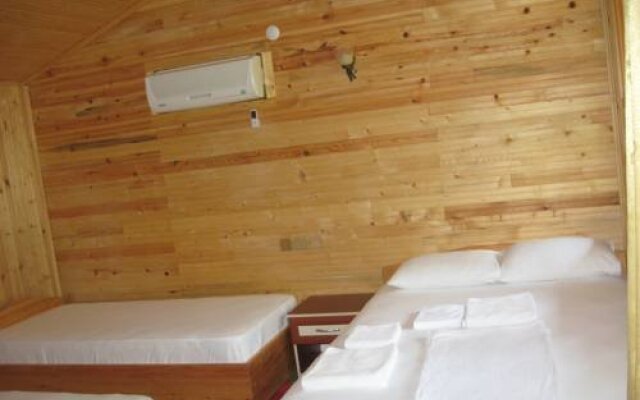 Rose Pension