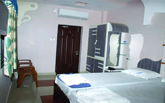 I-Roomz Naga Mayuri