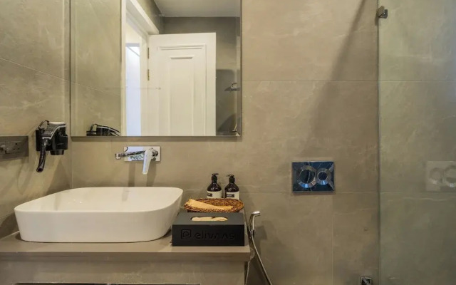Luxe 4 BHK Villa Near Popular Beaches with Private Pool