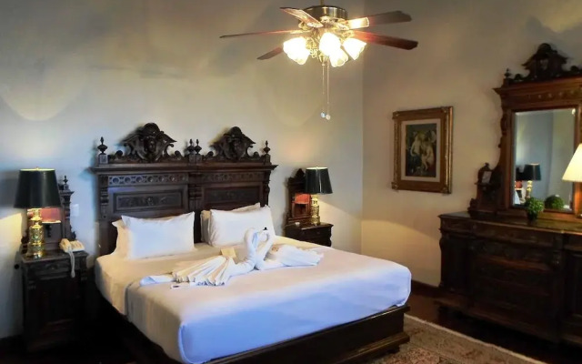 Hotel Virrey De Mendoza