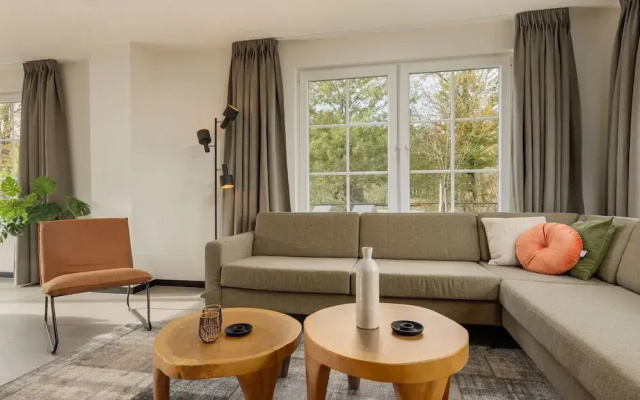 Scenic Villa Retreat With Pets