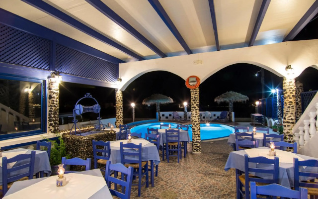 Honeymoon Beach Studios