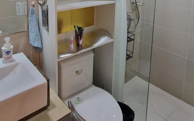 Dusit Thani Like San Antonio Makati 1 Bedroom