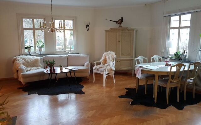 Vita Huset Hotell B&B Sölvesborg