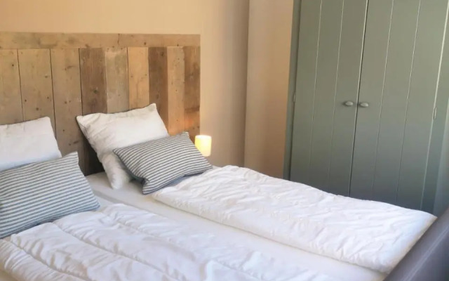 DWC00 - New romantic studio with large terrace