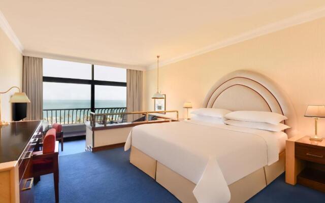 Sheraton Grand Doha Resort & Convention Hotel